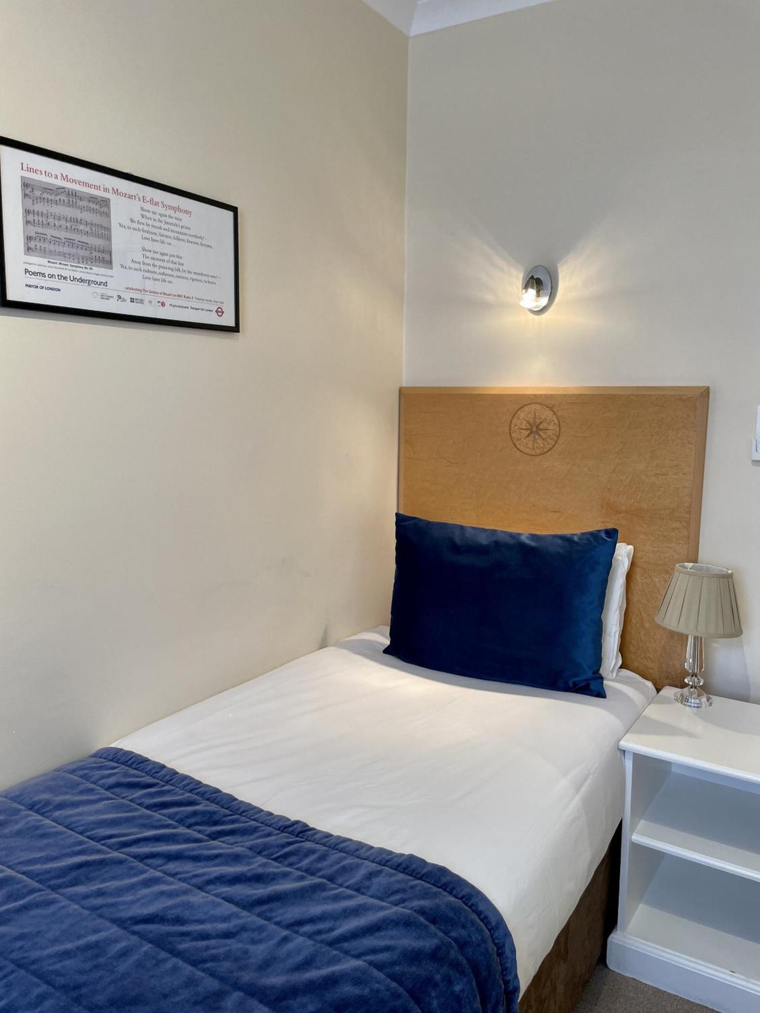 Chambre Simple Standard avec Douche