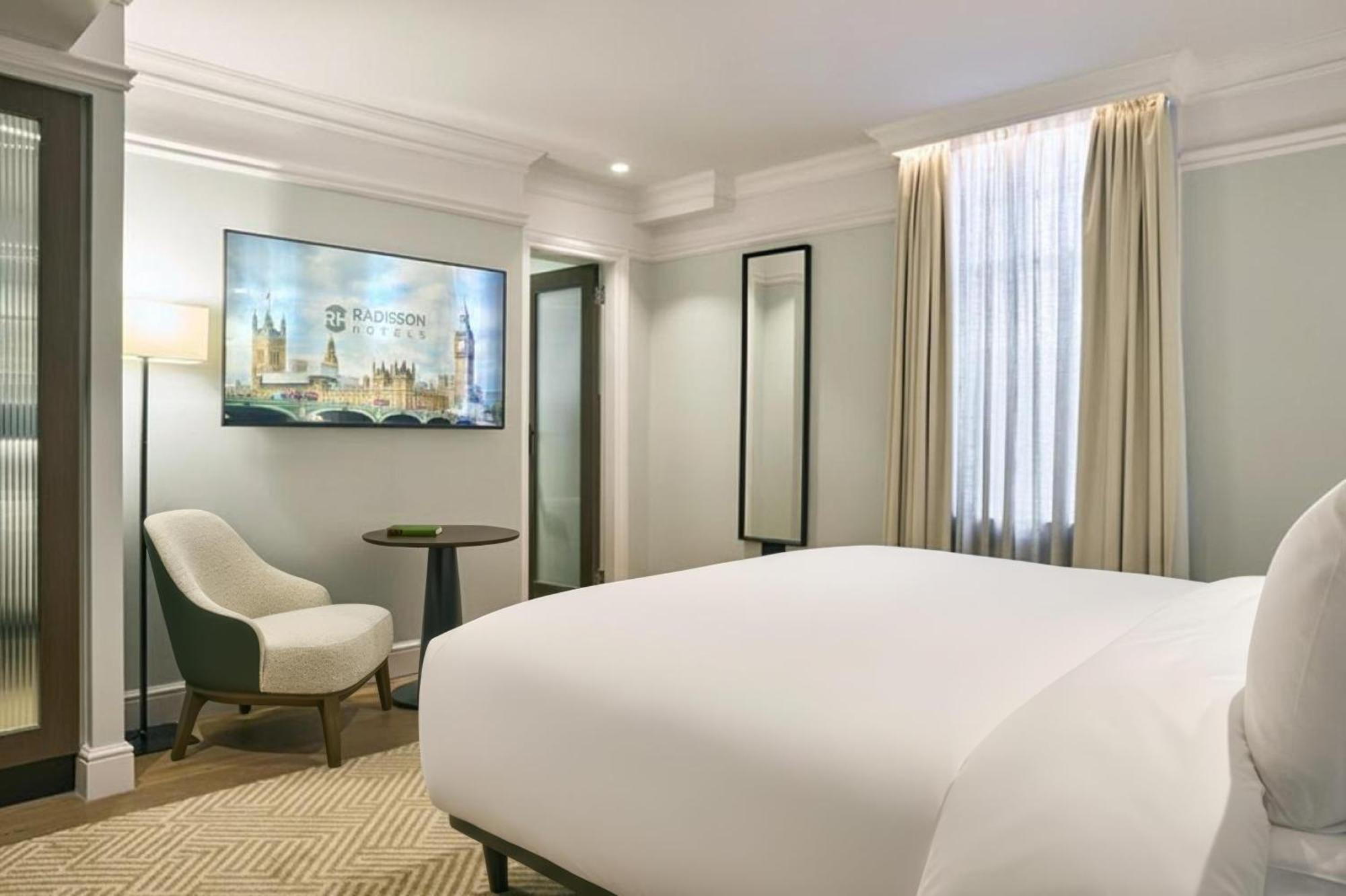 Premium King Room