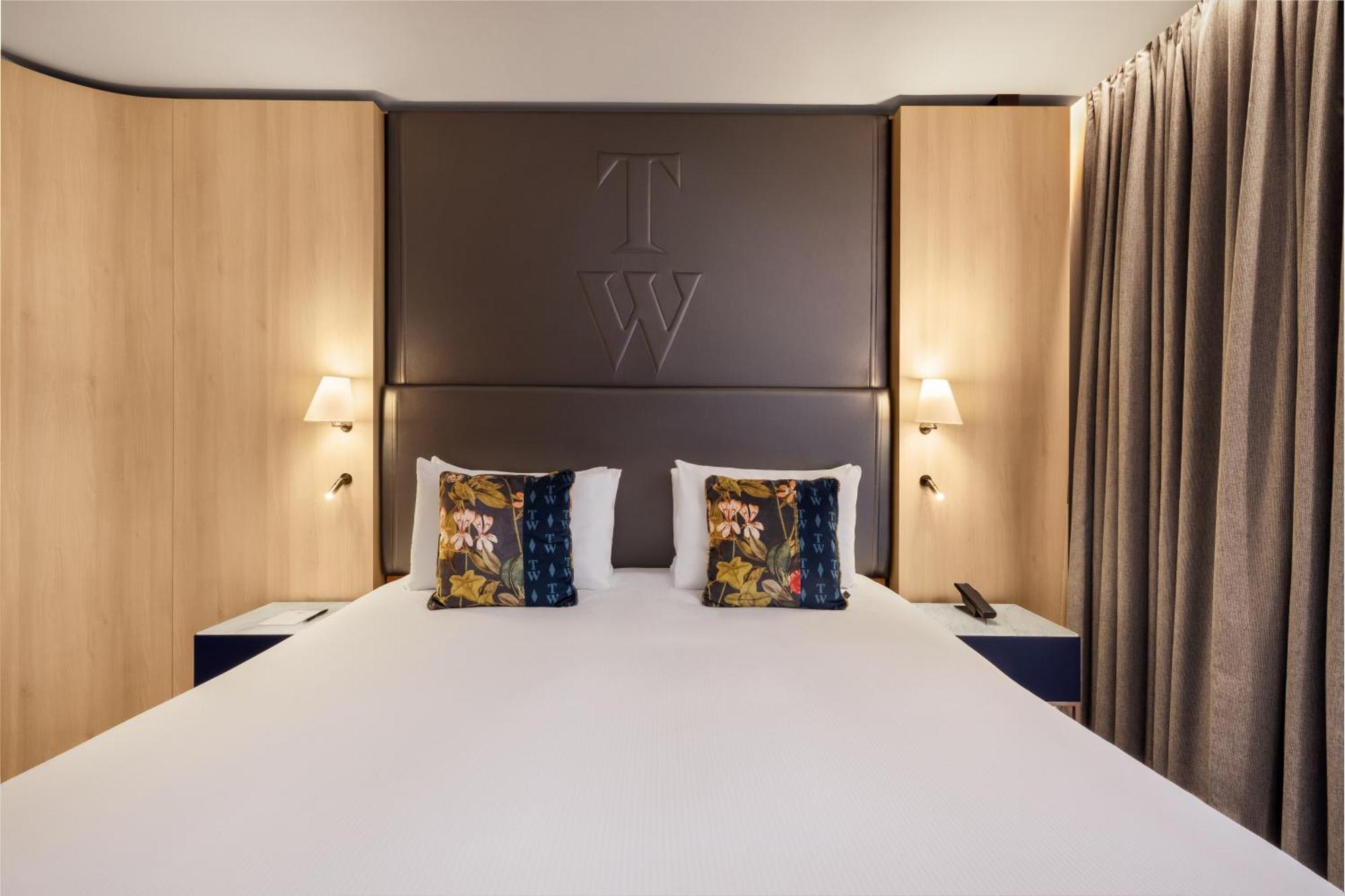 King One Bedroom Suite