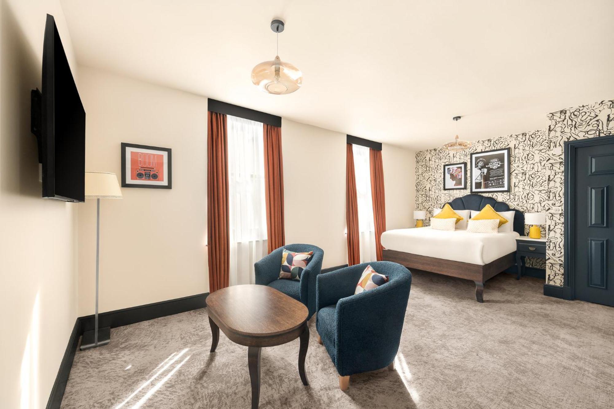 Premium Queen Room