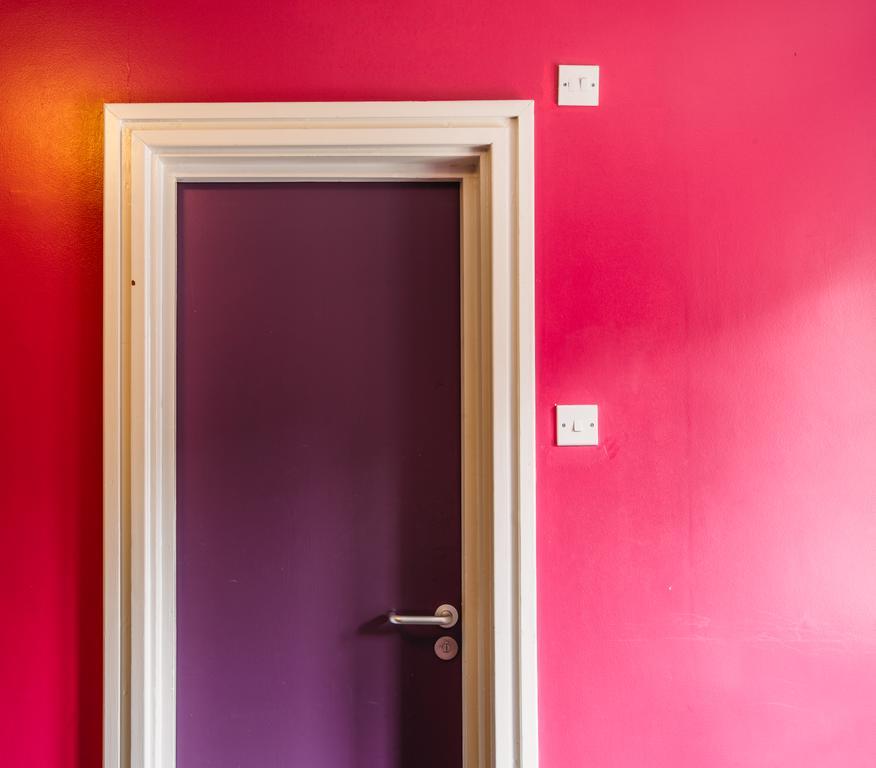 Lit dans dortoir mixte de 10 lits avec salle de bains commune