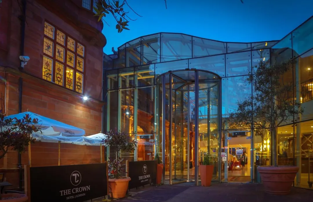 The Crown London Hotel, Cricklewood North West London, Worldhotels Distinctive-1