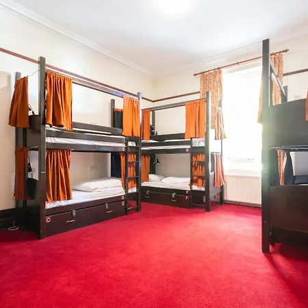 Palmers Lodge Swiss Cottage-3