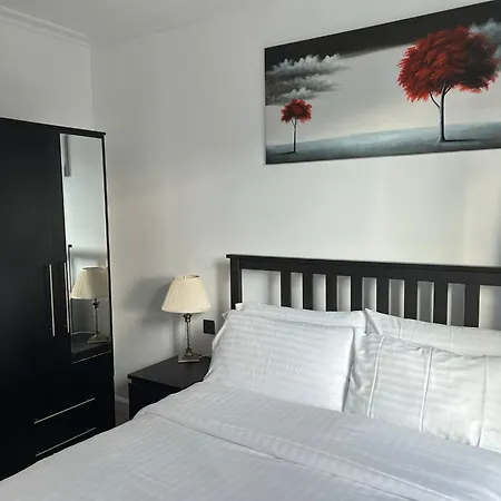 Canary Wharf - Luxury Apartments-2