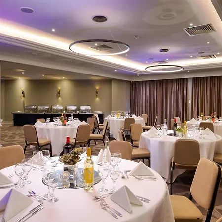 Doubletree By Hilton London Ealing-3